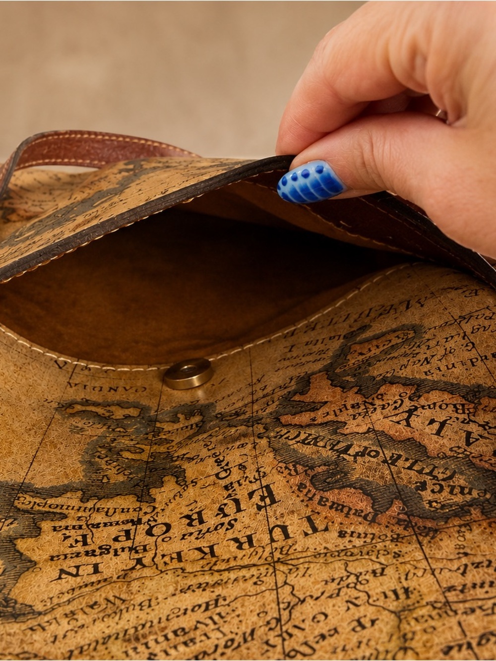 Patricia Nash European Map Collection Tote - Picture 9 of 10